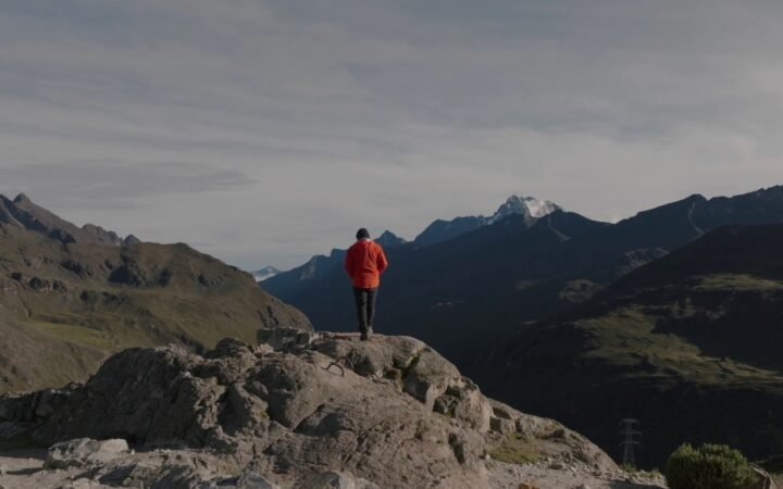 ‘O Engraxate Que Escalou o Everest’ estreia no Canal OFF e no Globoplay nesta quinta