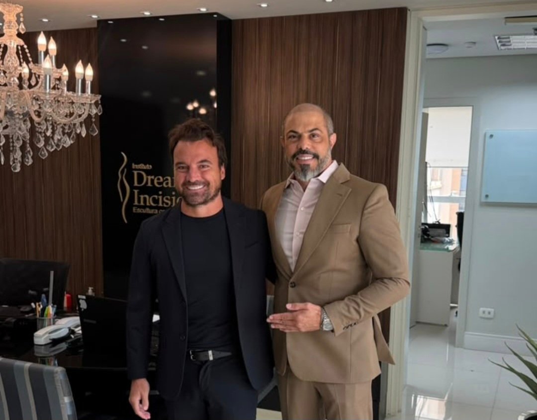 Instituto Dream Incision recebe médico da Itália para treinamento exclusivo com Dr. Cleugo Porto